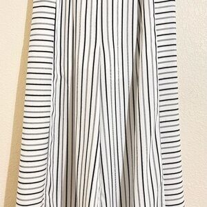 Doe & Rae Wide Leg Cropped Striped Pants Size M